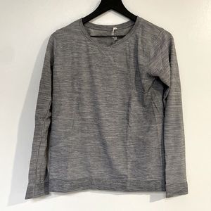 Lululemon Black Grey White Stripe Long Sleeve Top
